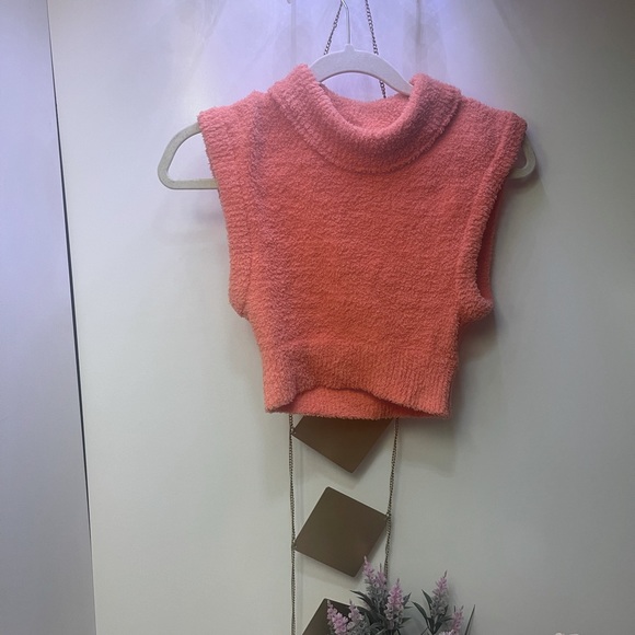 Orange - Picture 5 of 5